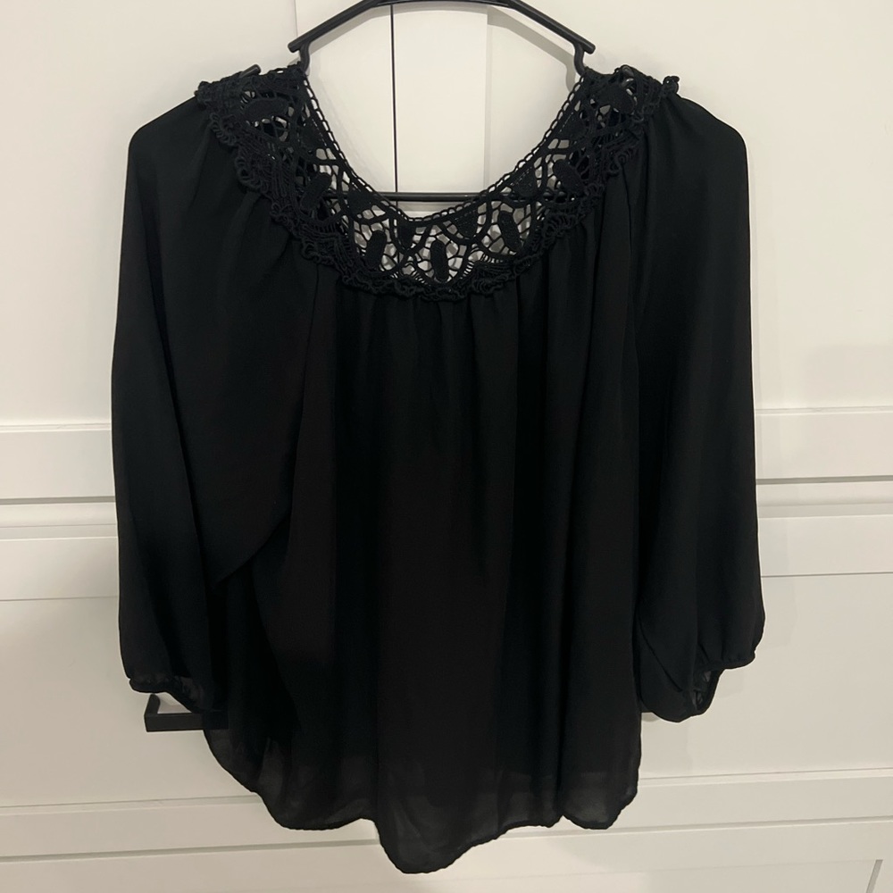Black womens shirt size large